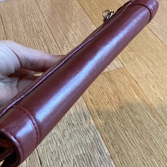 Nine West trifold wallet burgundy real leather. Multiple card slots. Guc - Picture 7 of 9